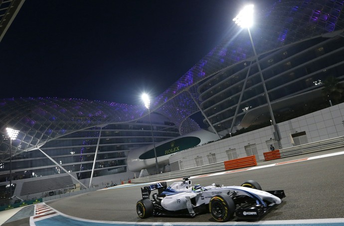 Felipe Massa em ação no GP de Abu Dhabi (Foto: AP)