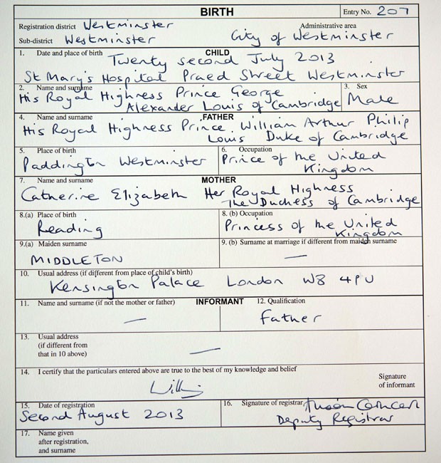 O nome oficial colocado no registro é Sua Alteza Real Príncipe George Alexander Louis de Cambridge (Foto: Stefan Rousseau/AP)
