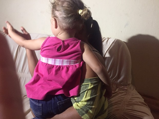Menina de 1 ano e meia ficou quase cinco horas na creche  (Foto: Thaís Andrioli/ TV TEM)