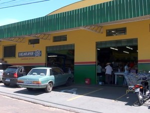 Mercado no Caxambu teve R$ 150 roubados em Piracicaba (Foto: Edijan Del Santo/EPTV)