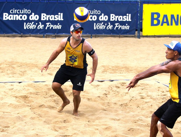 Luciano e Bruno Schmidt, Vôlei de Praia (Foto: Paulo Frank / CBV)