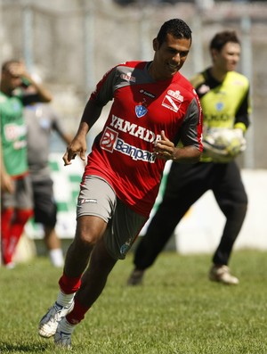 Atacante Mendes, quando jogou no Aguia. (Foto: Marcelo Seabra/O Liberal)