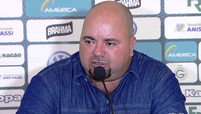 Julinho Camargo, técnico do Goiás (Foto: Reprodução/TV Anhanguera)