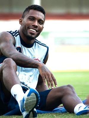 Em meio a jejum, Rhayner afirma 'Não fui contratado para fazer gols