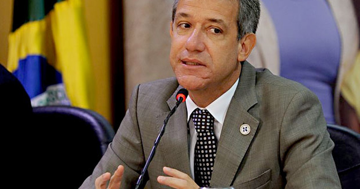 Rollemberg assina acordo com ministério para recuperar saúde no DF - Globo.com