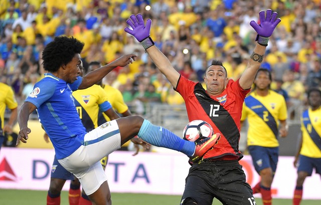 Árbitro "salva" falha de Alisson, e Brasil estreia com empate na Copa América. Aptopix_copa_america__amar_kjT4nxB