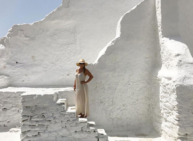 Carla Perez curte férias em família na Grécia (Foto: Reprodução)