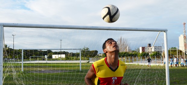 ricardinho, atacante ricardinho, ricardinho ex-grêmio, ex-grêmio, santa cruz de santa rita, santa cruz-pb (Foto: Lucas Barros / Globoesporte.com/pb)