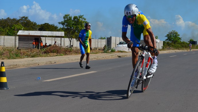Começou, Prova contra o relógio marca o início da Copa Norte/Nordeste de ciclismo no AP (Foto: Jonhwene Silva/GE-AP)