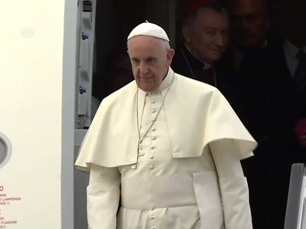 Papa Francisco desembarca em Havana neste sábado (19) (Foto: Reprodução / AFP)