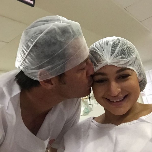 Théo Becker e a mulher, Raphaela (Foto: Reprodução / Instagram)