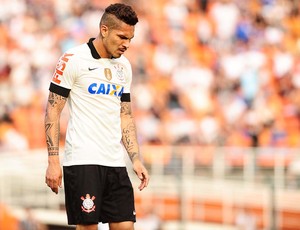 Paolo Guerrero Corinthians e Goias (Foto: Marcos Ribolli)