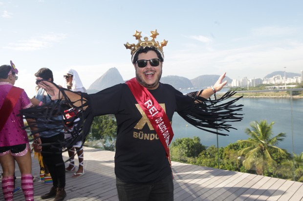Anitta leva famosos para Bloco das Poderosas (Foto: Raphael Mesquita/Brazil News)