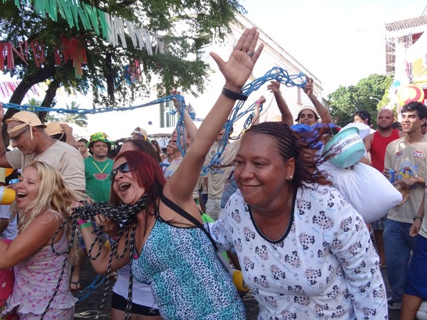 Bloco olindense A Corda festeja 20 anos (Foto: Katherine Coutinho / G1)