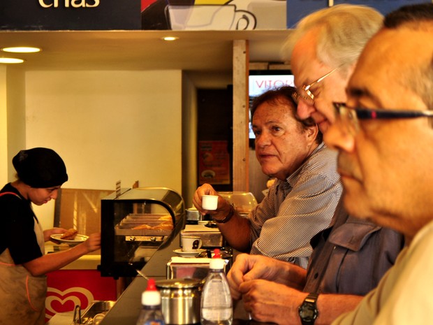 Segundo comerciantes, homens são maioria entre consumidores do mini café em Campinas, SP (Foto: Lucas Jerônimo/G1 Campinas)