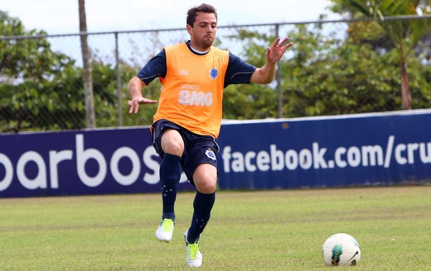 Montillo interessa ao Santos (Foto: Washington Alves / Vipcomm)