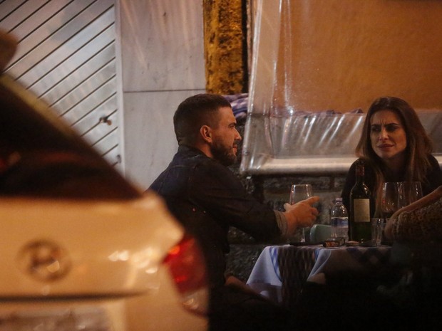 André Marques e Cleo Pires em bar na Zona Sul do Rio (Foto: Ag. News)