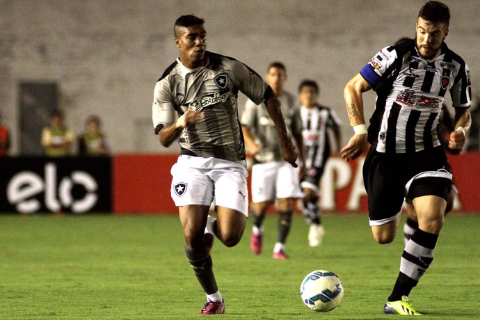 Botafogo-PB x Botafogo (Foto: Ademar Filho / Ag. Estado)