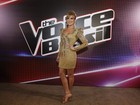 Claudia Leitte usou vestido dourado de dois quilos no 'The voice Brasil'