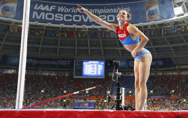 Isinbayeva medalha de ouro salto com vara atletismo moscou (Foto: EFE)