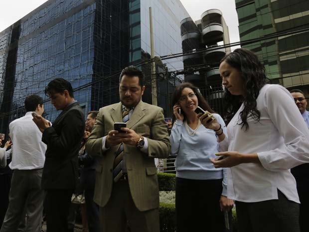 http://s2.glbimg.com/WNhB4nQMexpII9M-j3kHC0uhm0w=/s.glbimg.com/jo/g1/f/original/2014/05/08/terremoto_mexico_2.jpg