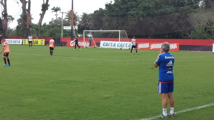 Oswaldo treino Flamengo (Foto: Fred Gomes) Oswaldo treino Flamengo (Foto: Fred Gomes)