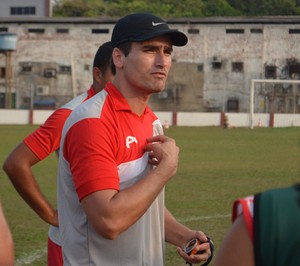 Edson Júnior, técnico de Rio Branco-AC (Foto: Murilo Lima)