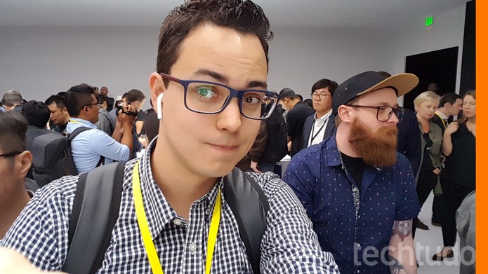 Bateria dos AirPods dura 5 horas, de acordo com a Apple (Foto: Thássius Veloso/TechTudo) Bateria dos AirPods dura 5 horas, de acordo com a Apple (Foto: Thássius Veloso/TechTudo)