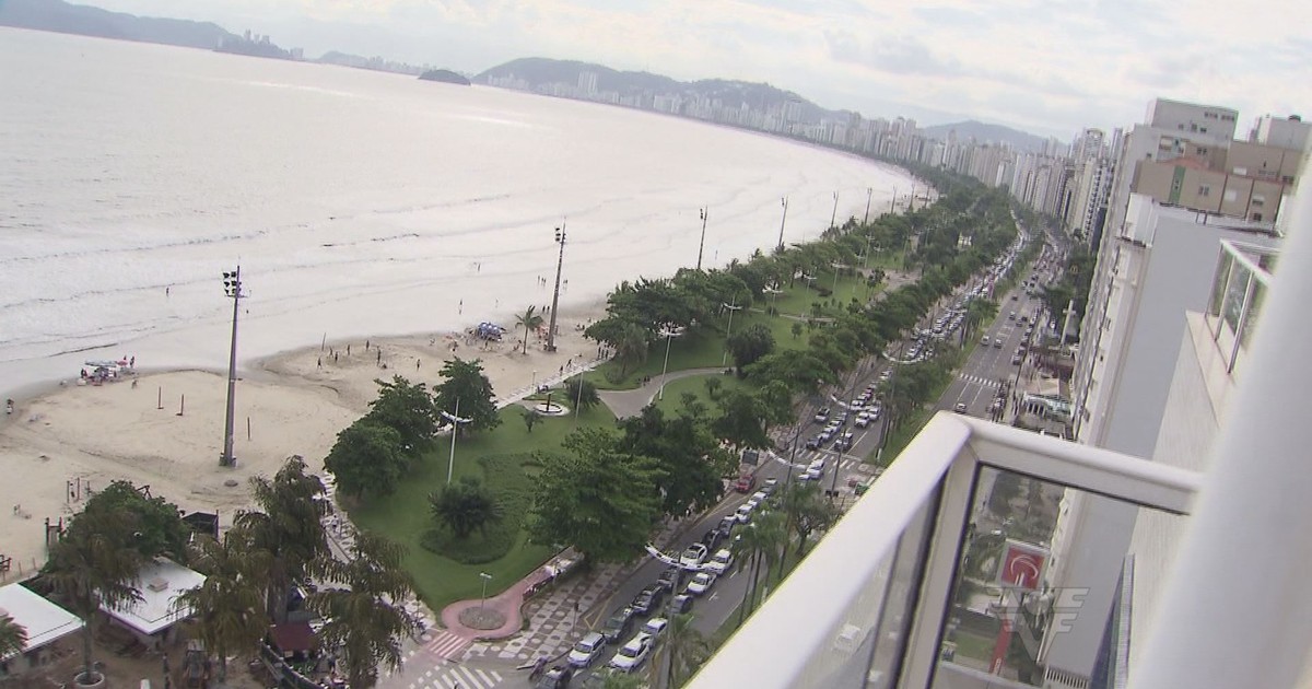 G1 Fila da balsa congestiona toda a avenida da praia em Santos notícias em Santos e Região