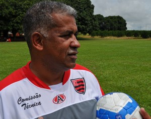 Ademir Fonseca, técnico do Oeste (Foto: Divulgação)