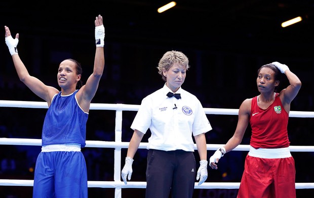 Erica Matos perde luta de boxe contra venezuelana (Foto: Reuters)