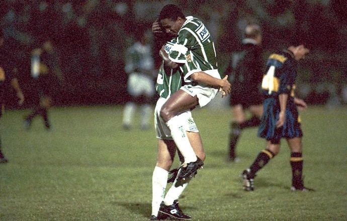 Evair e Cesar Sampaio Palmeiras Libertadores 1994 (Foto: Agência Estado)
