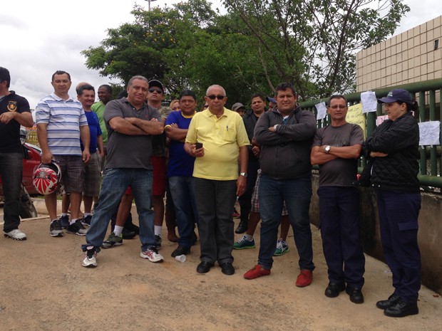 Vigilantes da Ipanema, que trabalham na rede pública de saúde do DF, que decidiram entrar em greve (Foto: Natalia Godoy/G1) Vigilantes da Ipanema, que trabalham na rede pública de saúde do DF, que decidiram entrar em greve (Foto: Natalia Godoy/G1)