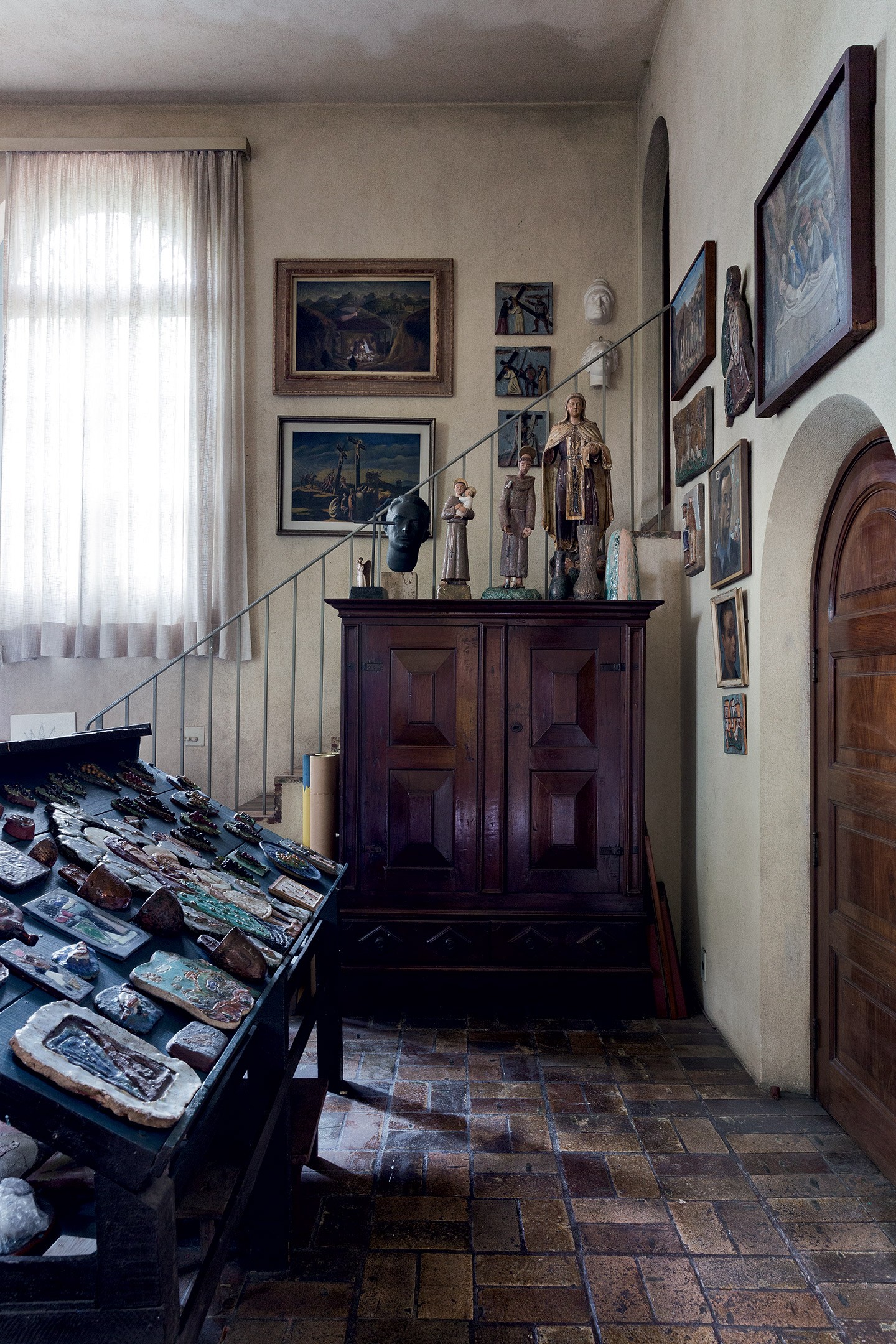 Por dentro da casa construída pelo artista italiano Fulvio Pennachi em 1940 (Foto: Filippo Bamberghi)