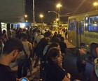 Com greve, volta para casa tem espera em PE (Vitor Tavares/G1)