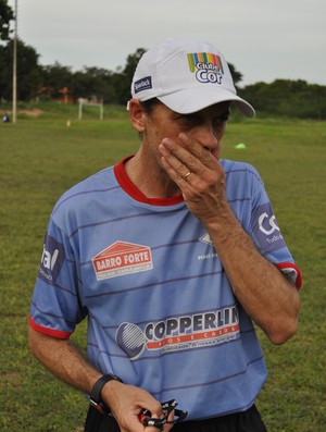 Fernando Tonet, técnico do Piauí (Foto: Renan Morais/GLOBOESPORTE.COM)