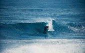 Atual campeão, Medina 
tira nota 9,00 e vence 
na estreia do Mundial  (Quiksilver Pro)