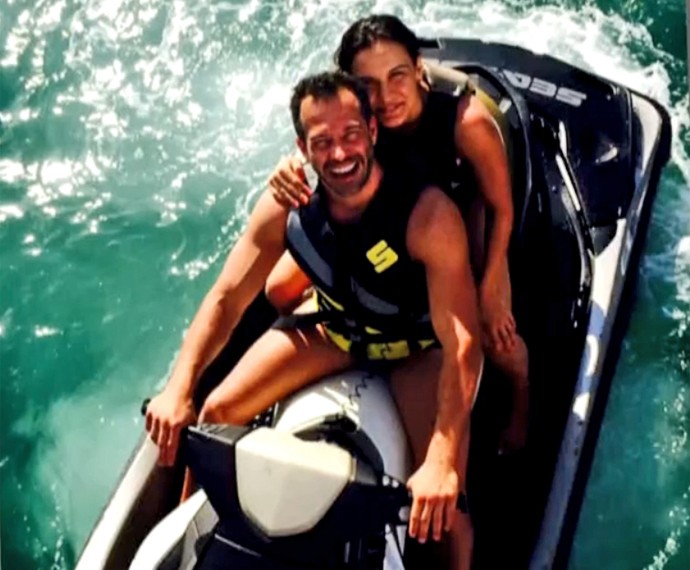 Malvino Salvador anda de jet ski com Kyra Gracie (Foto: Arquivo pessoal)