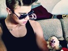Justin Bieber posta foto com seu macaco, apreendido na Alemanha