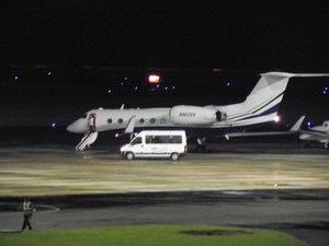 Avião fretado por Suárez no aeroporto de Natal (Foto: Chandy Teixeira)