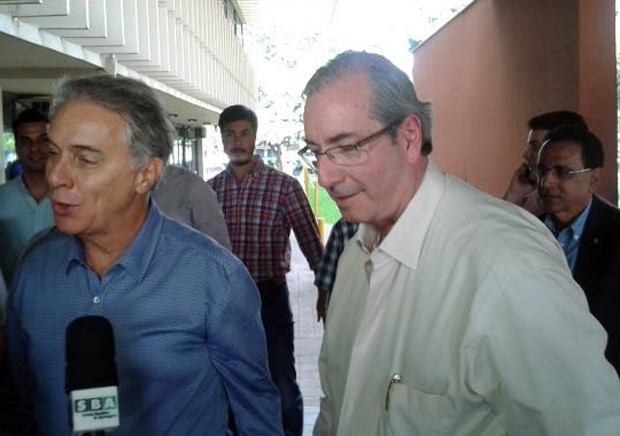 O presidente da Câmara, Eduardo Cunha (à direita), ao lado do deputado federal Marcos Montes (Foto: Alex Rocha/G1)