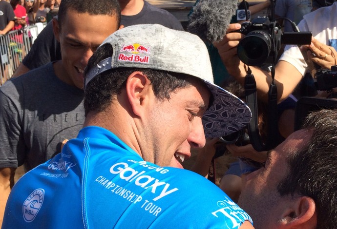 Adriano de Souza, Mineirinho, campeão mundial de surfe havaí (Foto: David Abramvezt) Adriano de Souza, Mineirinho, campeão mundial de surfe havaí (Foto: David Abramvezt)