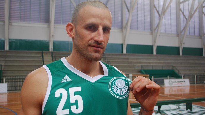 Ítalo-argentino, reforço do Verdão no basquete segue tendência do campo