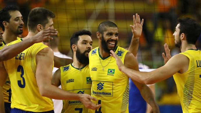 Brasil x Eslovênia vôlei (Foto: Célio Messias/Inovafoto/CBV)