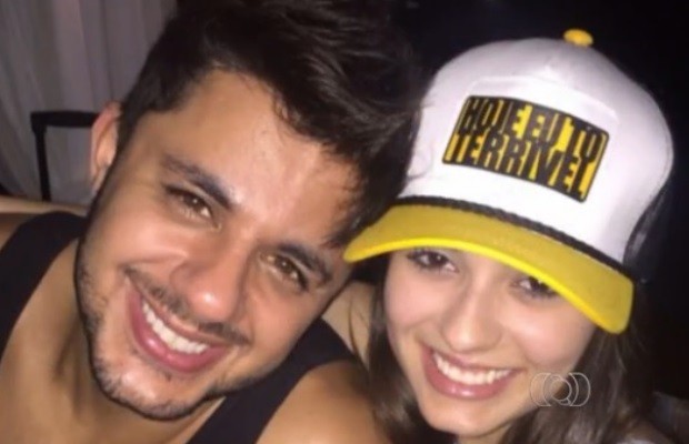 Cristiano Araújo e a namorada, Allana Moraes morreram em acidente em Goiás (Foto: Reprodução/TV Anhanguera)