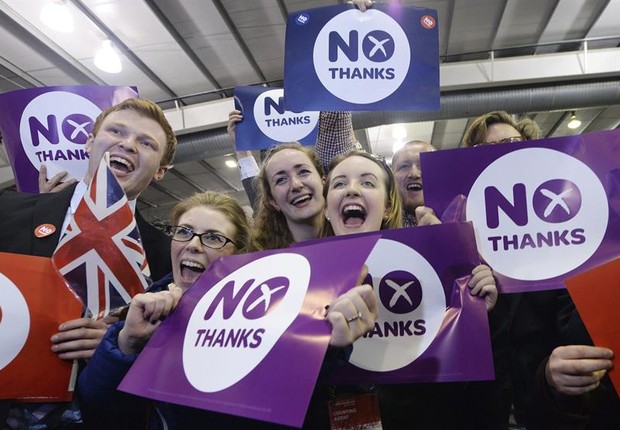 A comemoração de quem votou contra a independência da Escócia, em Edimburgo, no Reino Unido (Foto: EFE/Andy Rain)