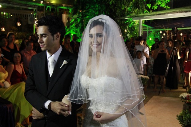 Casamento da Perlla (Foto: Isac Luz / EGO)