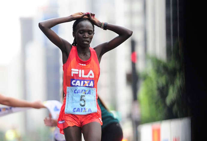 Quênia domina a São Silvestre e vence prova masculina e feminina; jejum do  Brasil aumenta