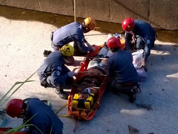 G1 Homem é Socorrido Após Cair No Ribeirão Arrudas Em Belo Horizonte Notícias Em Minas Gerais 9509