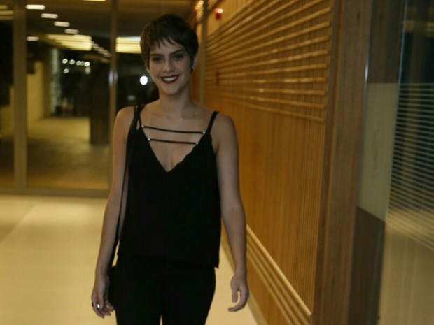 Isabella Santoni em festa na Zona Oeste do Rio (Foto: Anderson Borde/ Ag. News)